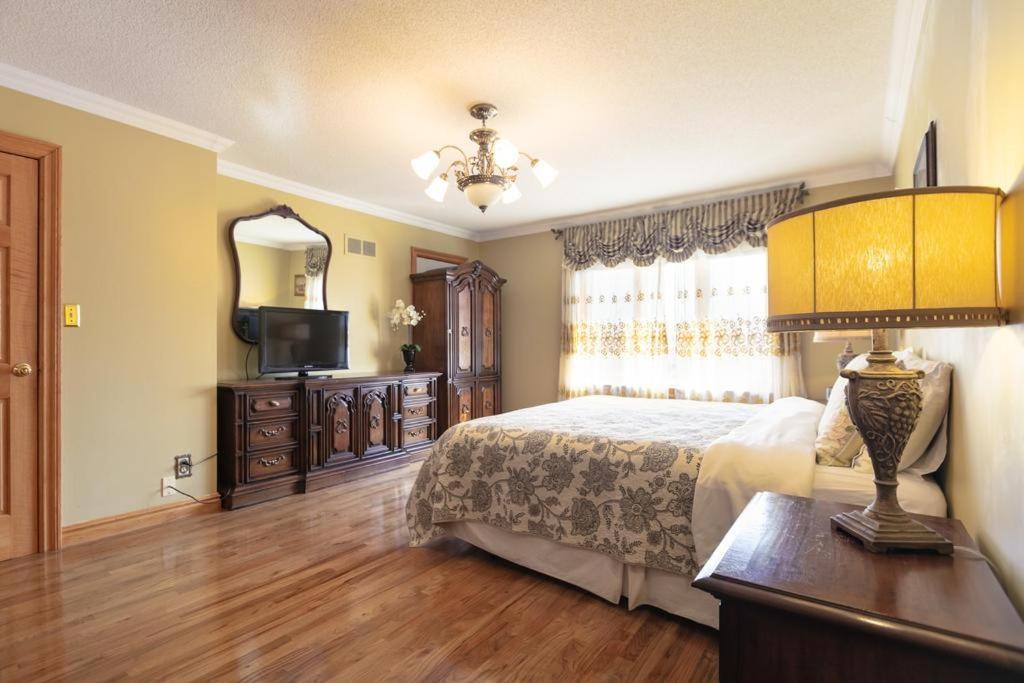 Villa Alexandrea Niagara Falls Exterior photo