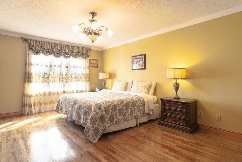 Villa Alexandrea Niagara Falls Exterior photo